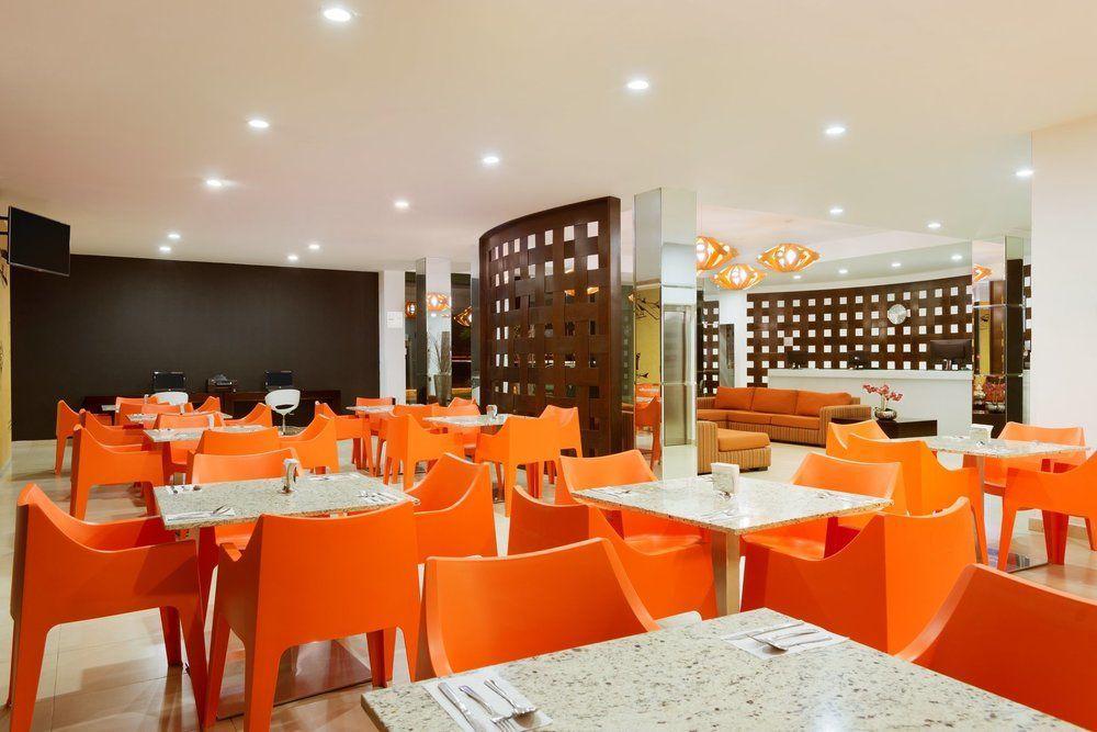 Готель Wyndham Garden Silao Bajio Aeropuerto Екстер'єр фото