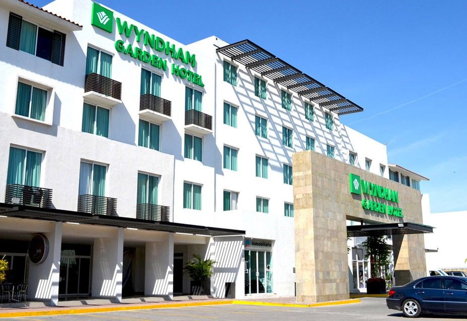 Готель Wyndham Garden Silao Bajio Aeropuerto Екстер'єр фото