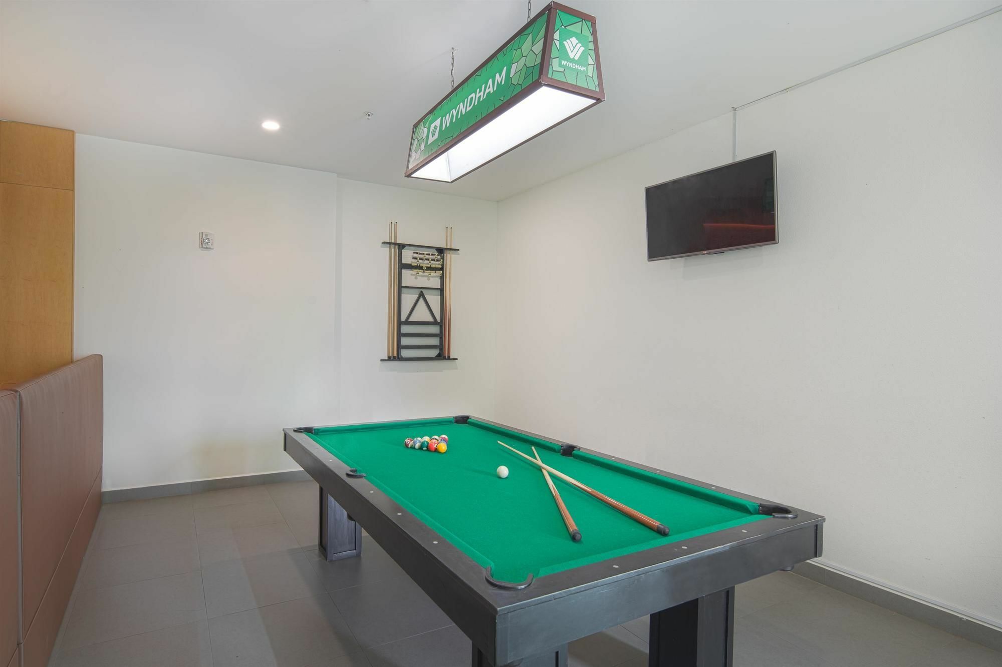 Готель Wyndham Garden Silao Bajio Aeropuerto Екстер'єр фото